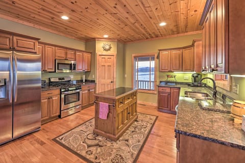 Kitchen | 1st Floor | Dishwasher | Coffee Maker | Stainless Steel Appliances