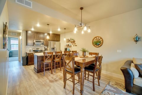 Dining Area | Dishware/Flatware Provided | 2nd Floor
