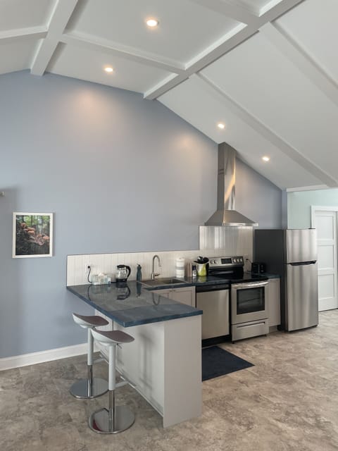 Well equipped kitchen
