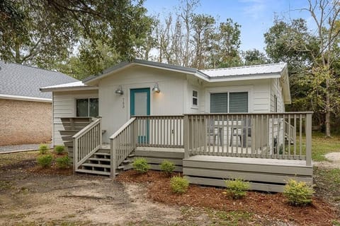 Welcome to Cottage in the Village!