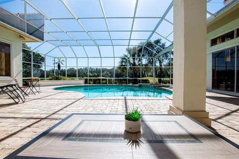 Pool views!