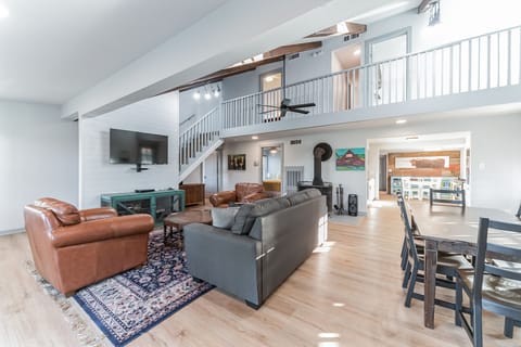 Spacious living and dining area for entertaining and relaxing