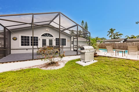Best of both worlds! You can relax by the open aired pool deck by day and enjoy the warm evenings outdoors without the hassle of bugs