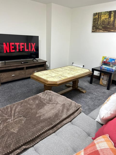 Living Room / Lounge