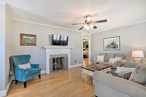 Columbia Vacation Rental | 2BR | 1BA | 2 Steps to Access | 1,188 Sq Ft
