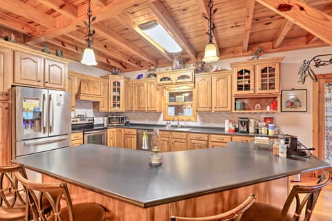 Kitchen | Cooking Basics | Spices | Waffle Maker