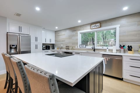 Inverness Vacation Rental | 3BR | 3BA | 2,100 Sq Ft | Step-Free Access