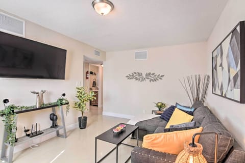 Fort Lauderdale Vacation Rental | 2BR | 1BA | 750 Sq Ft | Step-Free Access