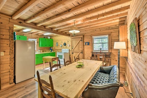 Dining Area | Dishware & Flatware Provided | Backyard Access