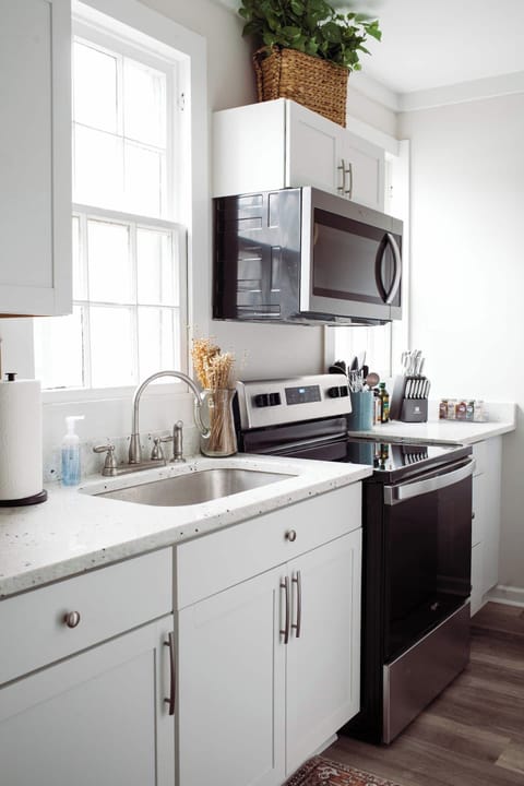 Cook up a storm in our stunning granite and stainless kitchen.