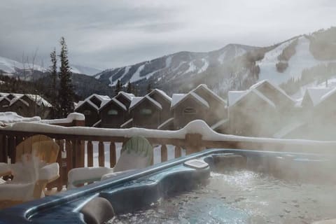 Balcony & hot tub