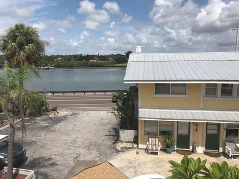 Apartments 1 and 2 in the carriage house