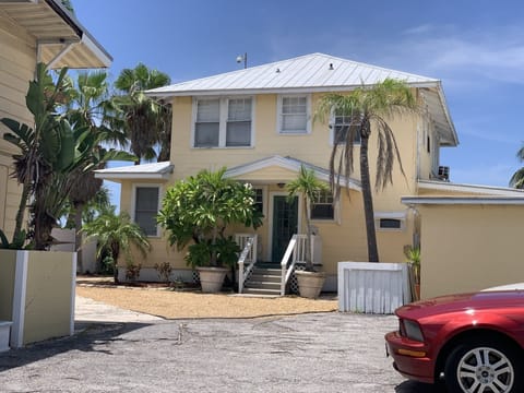 FD Jackson's 1925 Beach house and carriage house now 6 unique seaside getaways