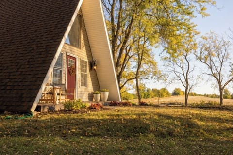 Hidden Grove is a magical place. A calm, resorative space great for relaxing, disconnecting from every day stresses and connecting with loved ones.