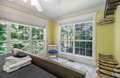 Stowaway - you must enter through Captain's Quarters. King size bed