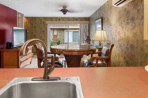 Dining table seats up to 4