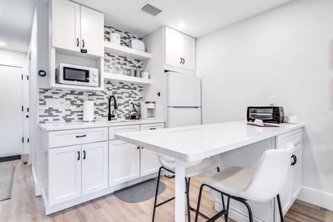 Great space for eating or working!