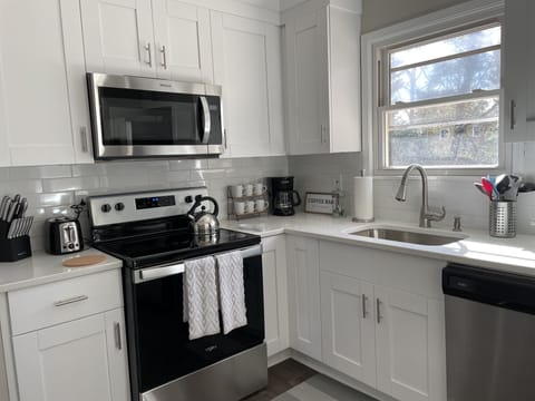 Brand new kitchen with all the essentials 