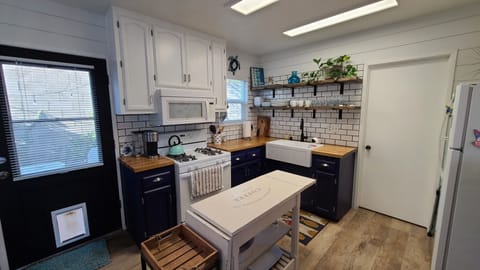 Fully Equipped Kitchen - 371 Stimson Pismo Beach Vacation Rental