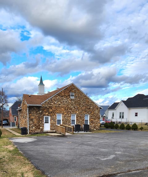Back of Church with plenty of parking!