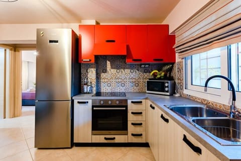 Fully equipped kitchen – Cook with ease in a stylish setting

