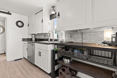 Fully stocked & equipped kitchen