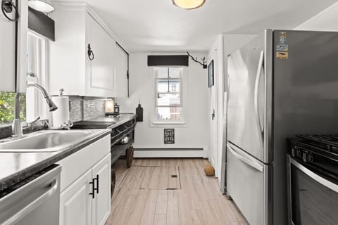 Fully stocked & equipped kitchen