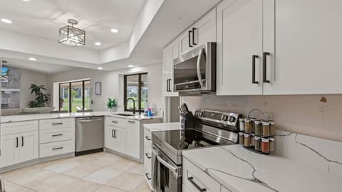 Cook whatever your heart may crave in our brand new, modern kitchen