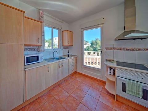 Cloud, Sky, Building, Water, Property, Furniture, Azure, Swimming Pool, Plant, Outdoor Furniture