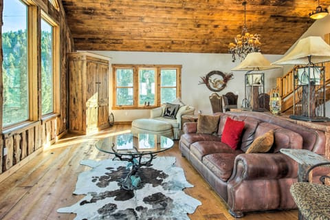 Bozeman Vacation Rental | 2BR | 1BA | 1,800 Sq Ft | Stairs to Access