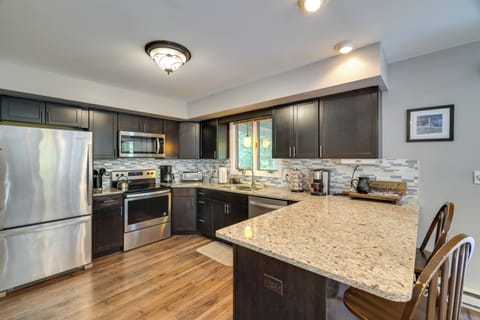 Kitchen | Dishwasher | Electric Range | Microwave | Fridge