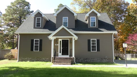 Beautiful newly built 2000 sq ft home