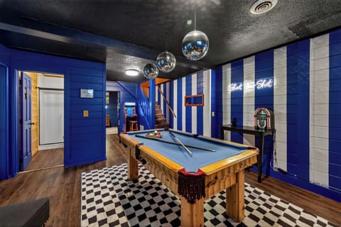 The Family Stone is a thoughtfully updated classic cabin located in the heart of Pigeon Forge. Enjoy a game of pool or a game on our classic arcade console while listening to your favorite beats on our bluetooth speaker.