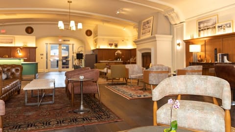 Lounge Area