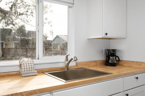 "Great communication. Easy check in. Place was clean & comfortable. Good neighborhood. Pet friendly. would definitely stay there again." - Brian