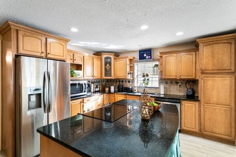 Kitchen goals! Whip up whatever your heart desires in this culinary paradise. #kitchencrush #homesweethome   #foodieheaven