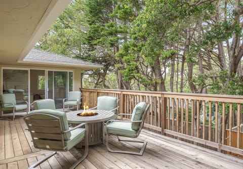 Large Outdoor Deck with Fire-Pit Table and Gas Grill