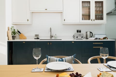 Stylish and well-equipped kitchen