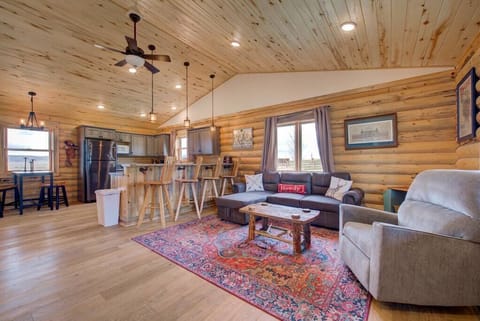 Open concpet kitchen, living, & dining room