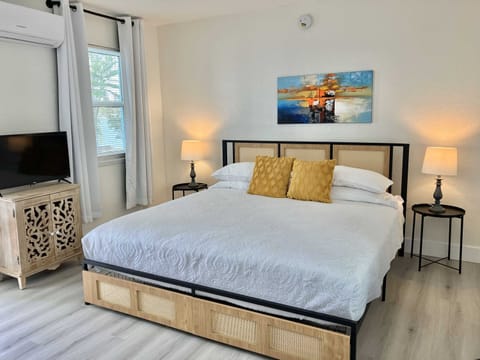 King size bed