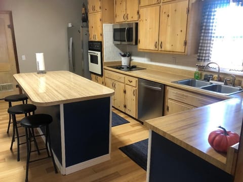 Kitchen from other direction