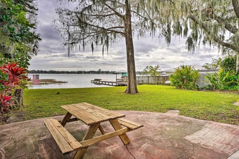 Winter Haven Vacation Rental | 2BR | 2BA | 1,638 Sq Ft | Step-Free Access