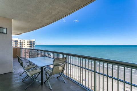 Ocean front long range views