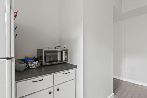 Microwave and toaster in-unit