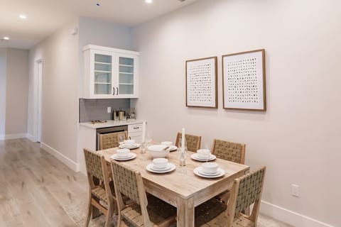 Dining Area, Mini Bar with Wine Cooler