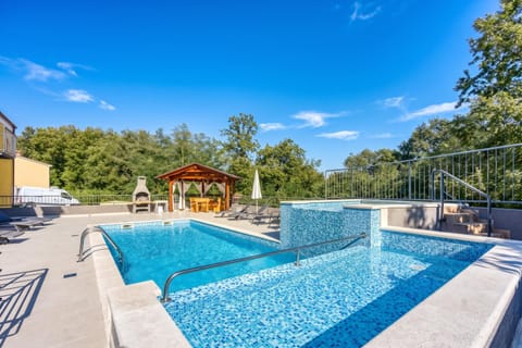 Private Pool
