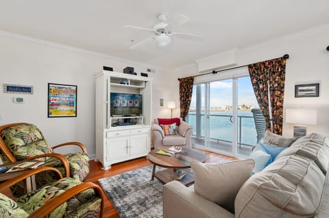 Welcome to Sunset Bay Villas on Chincoteague Island!