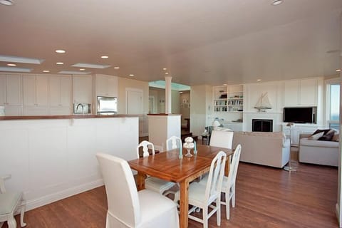 Dining Area - Great Room