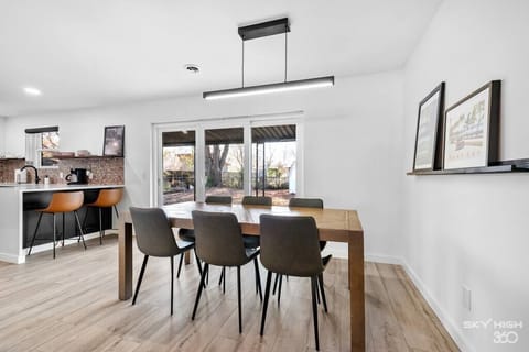 6c85d260 ce1b 4ae4 b51d 1fdd5f81677c