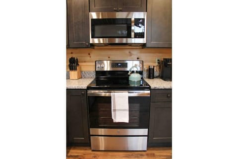 New Appliances fresh for every stay!
